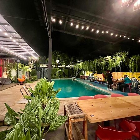 ยูสีเกด รีสอร์ท Sisaket Exterior foto